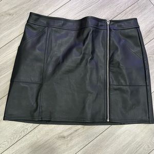 Express faux leather mini skirt with zipper